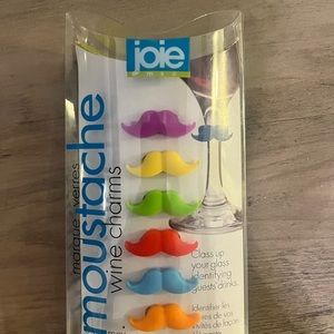 Mustache wine charms